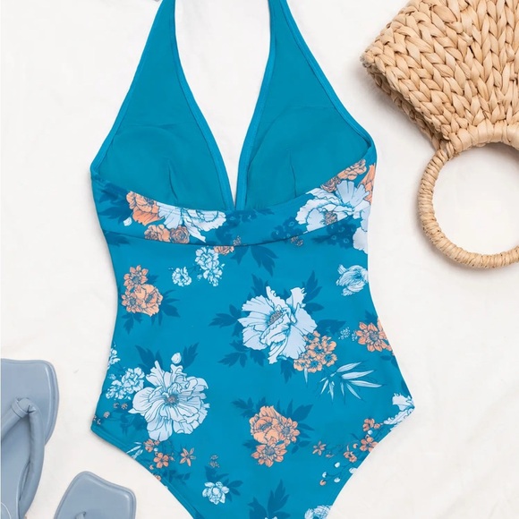 Cupshe Seagram garden shirred Floral Halter Swimsuit Sz S nwt 012 - Picture 5 of 5